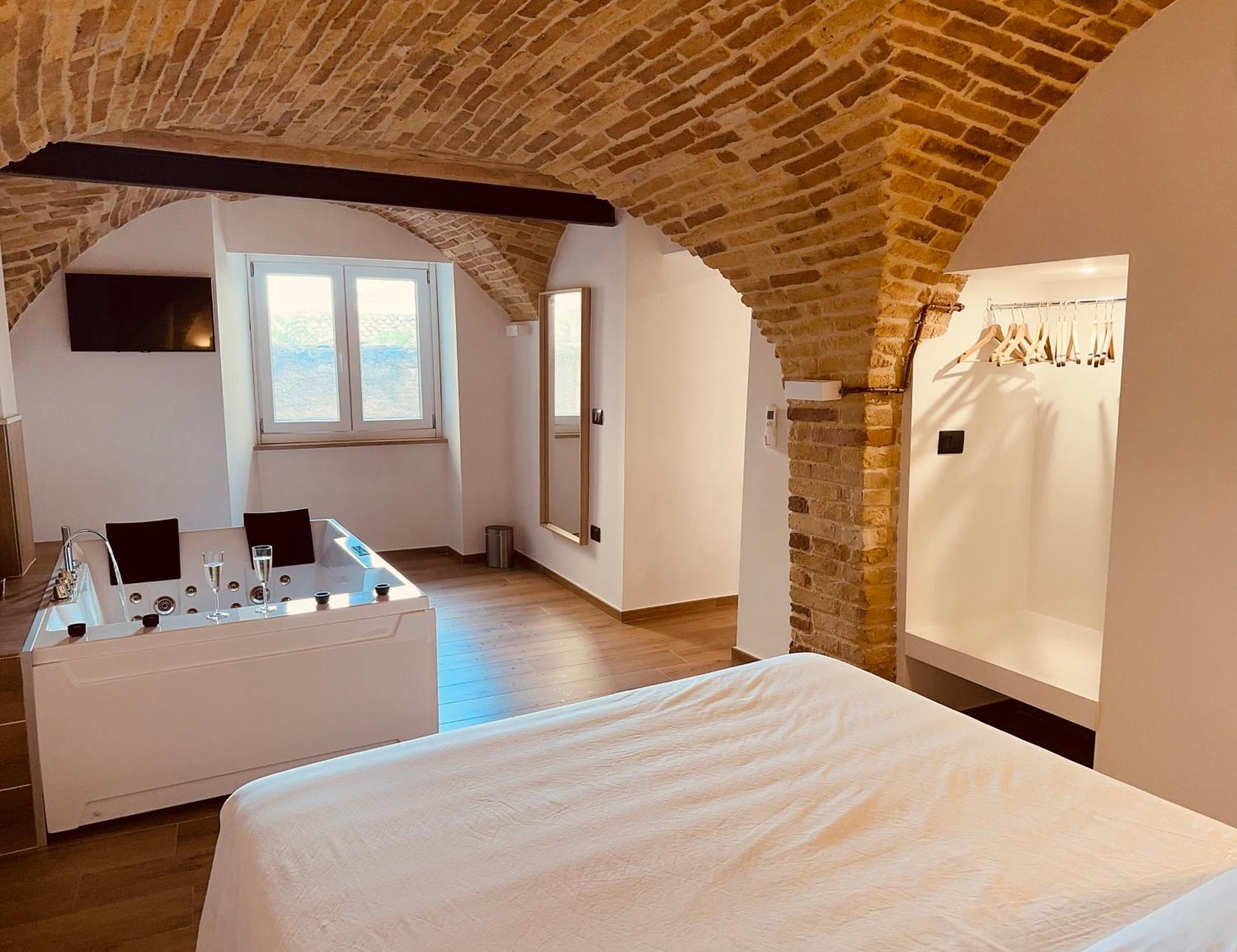 B&B Civico 35 Chieti Bagian luar foto